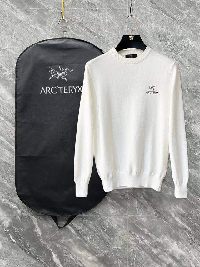 Arc'teryx Crew Neck Sweater with Complete 3 Logos Premium Wool Blend Sweater fo