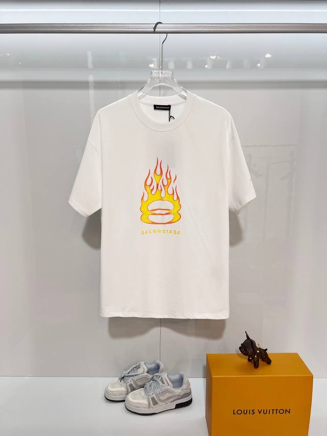 Balenciaga 2026 New Style Cracked Flame Pattern Logo T-Shirt for Men and Women.