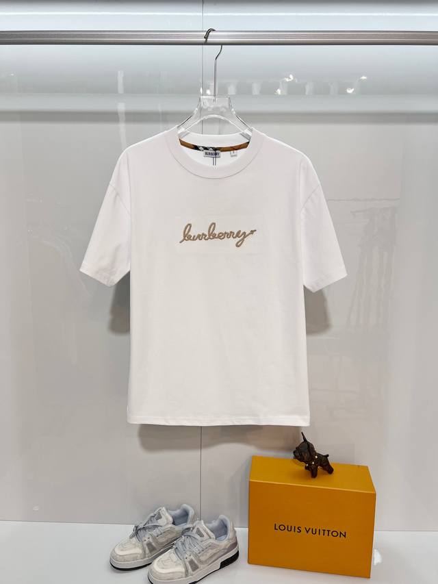 Burberry 2026 New Style Short-Sleeve T-Shirt with Embroidered Logo on the Front