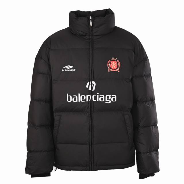 Balenciaga Manchester United Football Down Jacket This collaboration between Par