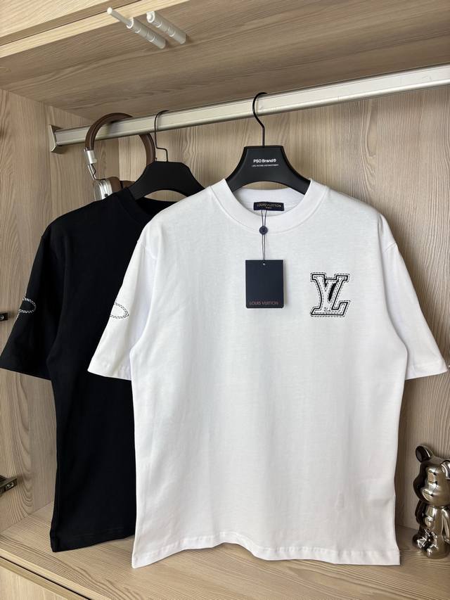 Style No.: Dc72# Louis Vuitton Heavy-Duty Monogram Appliqu