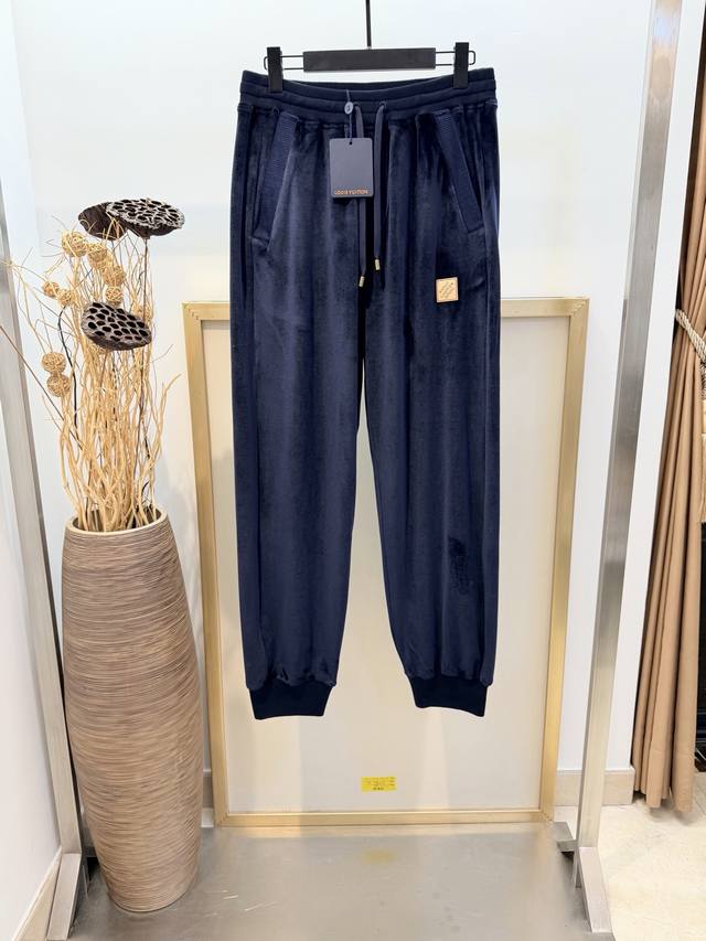 Size 46 48 50 52 Unisex 197524 1V Louis Vuitton 2026Fw Chic Velvet Jogging Pants