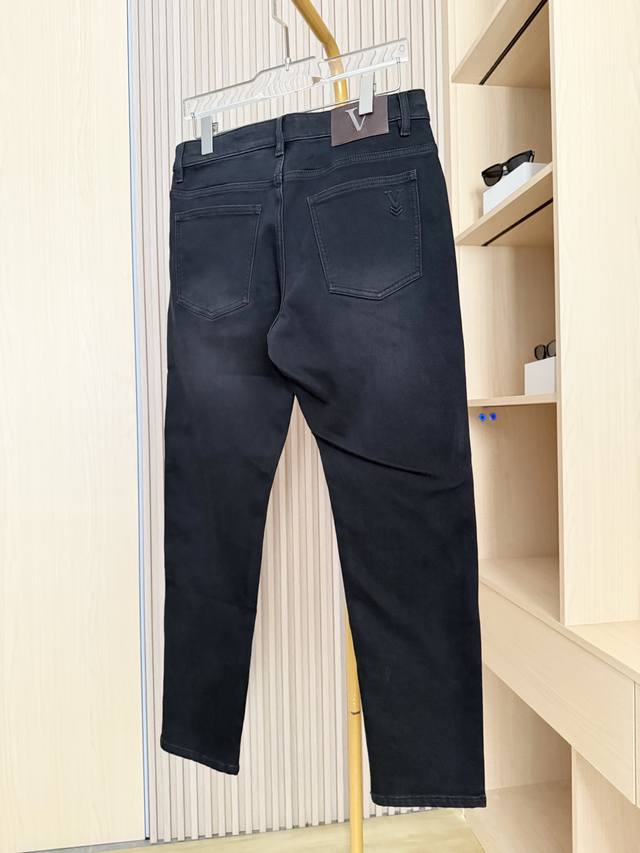Versace - 2025 New Arrival Jeans! Made of black and grey distressed washed deni