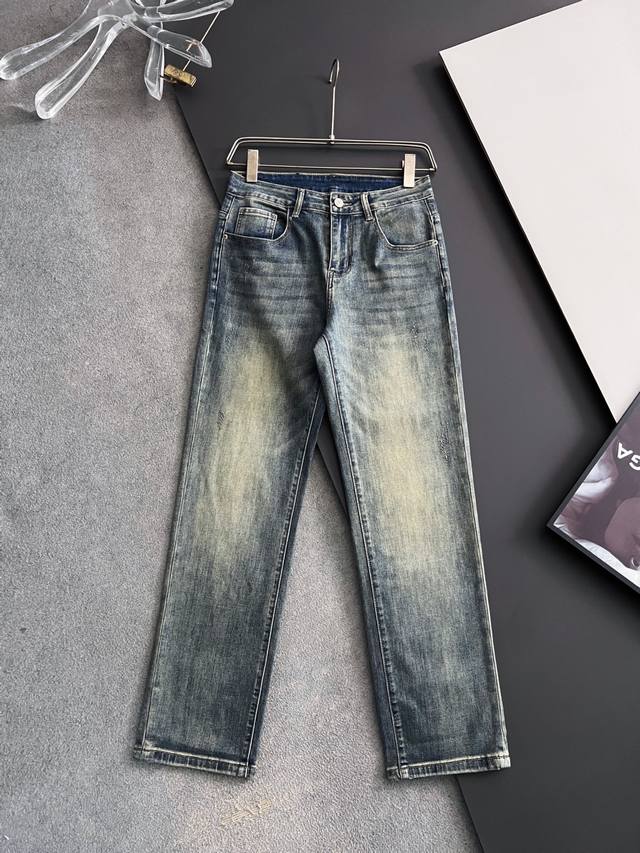 V*, Heavy-duty washed casual jeans, made with imported original washed stretch f