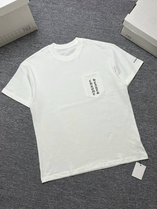 Chrome Hearts Short-Sleeve T-Shirt Colors: Black, White Craftsmanship: Sanskrit