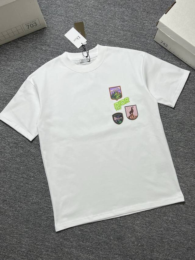 Dior Short-Sleeve T-Shirt Colors: Black, White Craftsmanship: Embroidered Letter