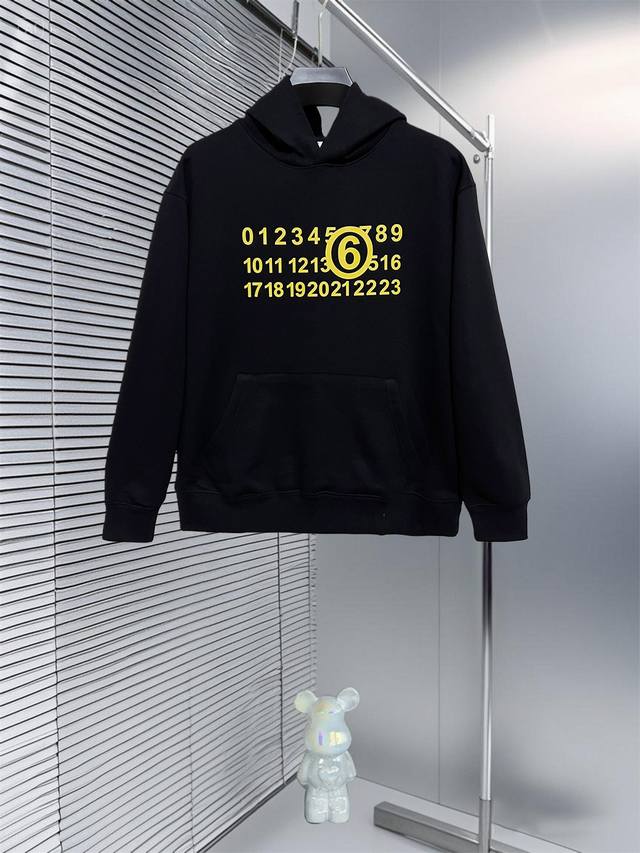Mm6 Early Autumn New Wide-Size Hooded Sweatshirt, Unisex! Uniquely eye-catching,