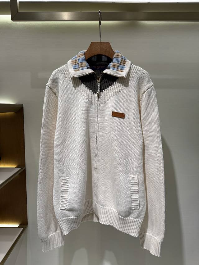 Lv Zippered Intarsia Knit Cardigan Jacket This wool knit sweater is a versatile