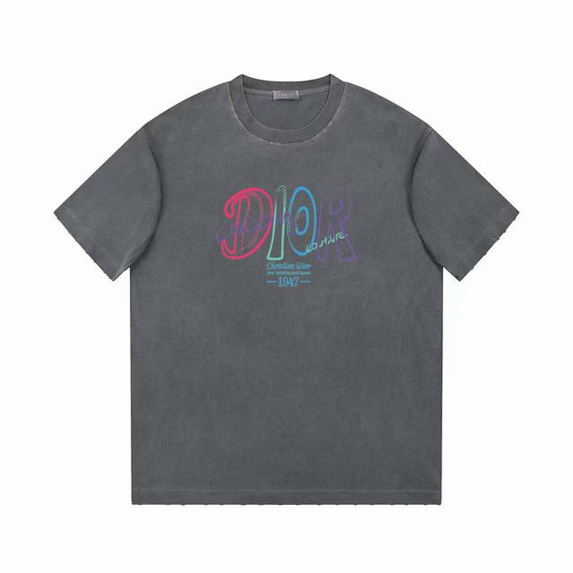 26Ss Dior Print Short-Sleeve T-Shirt! The brand logo on the chest exudes a high-