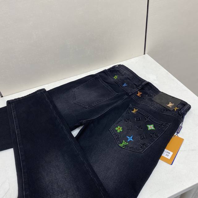 Top-tier version. 2025 Autumn/Winter European boutique new arrivals, super A gra