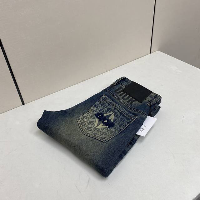 Top-tier version. 2025 Autumn/Winter European boutique new arrivals, super A gra