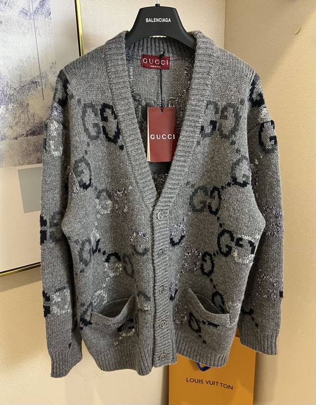 Size: SML XL2 Unisex Gg Intarsia Wool Cardigan. This versatile cardigan is craft