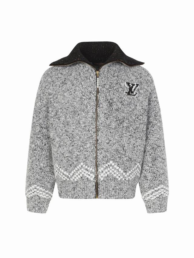 Top-tier version 1V Louis Vuitton x Nigo Fishing Knit Cardigan . The fabric is