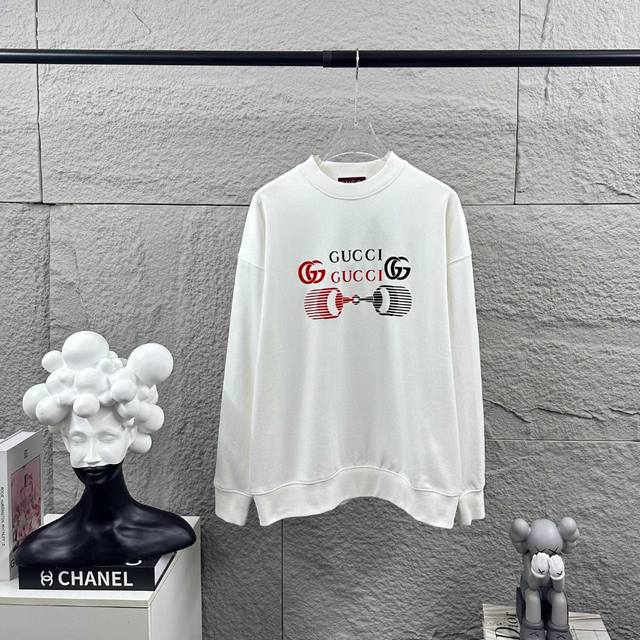Gu* Gucci*2025 Early Autumn/Winter New Style Double G Chest Gucci Simple Two-ton