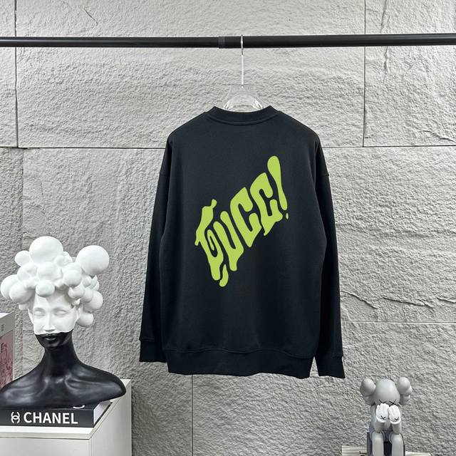 Gu* Gucci*2025 Early Autumn/Winter New Style Double G Chest Gucci Simple Green L