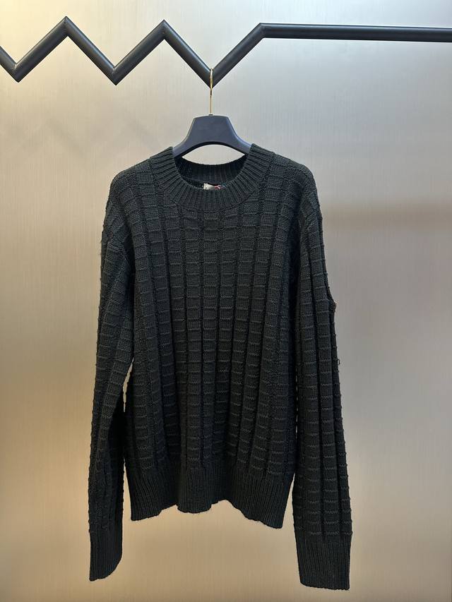 Moncler Embossed Logo Sweater Made of custom-knitted embossed wool texture, this