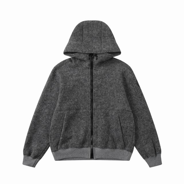 Canada Goose 25Fw New Wool Emblem Jacket. The fabric is a wool fleece blend mad