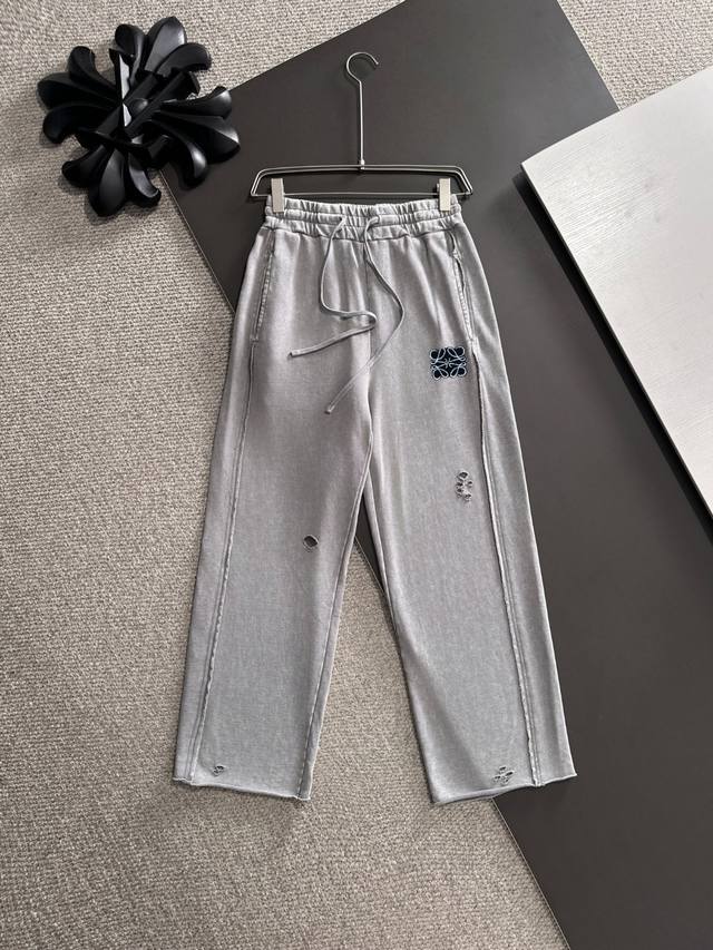 Next-day shipping. Loewe exclusive first release of 25Ss Autumn/Winter new high