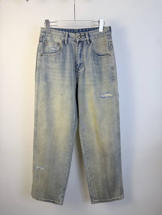 Dior 2025 All-Season Loose Fit Straight Leg Jeans, a must-have for trendy, unde