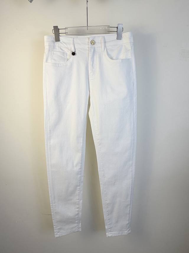 Louis Vuitton 2025 All-Season Slim Fit Jeans, made from imported Japanese Denim