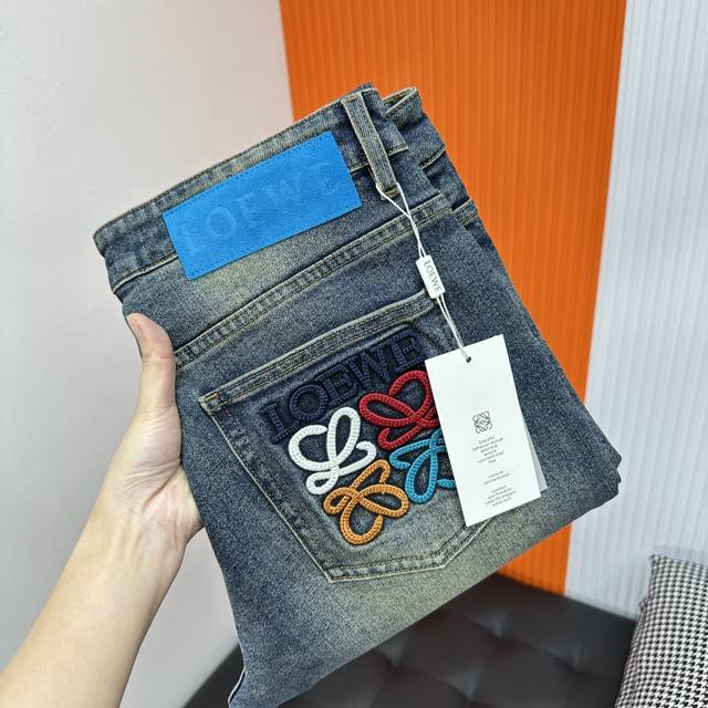 Loewe high-end custom-made jeans, 2025 Fall/Winter collection, available in stor