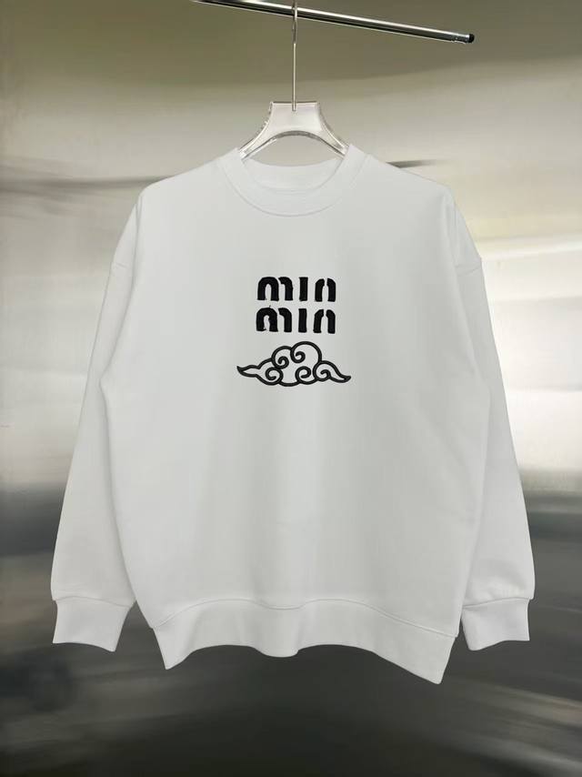 Style: Miu Miu Long-Sleeve Sweatshirt Fabric: 450g 100% Cotton Ribbing: 420g So