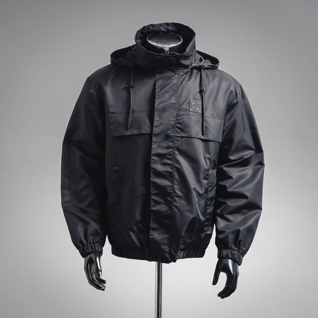 Concealable hood. Louis Vuitton 25Ss single-sided patchwork solid color windbre