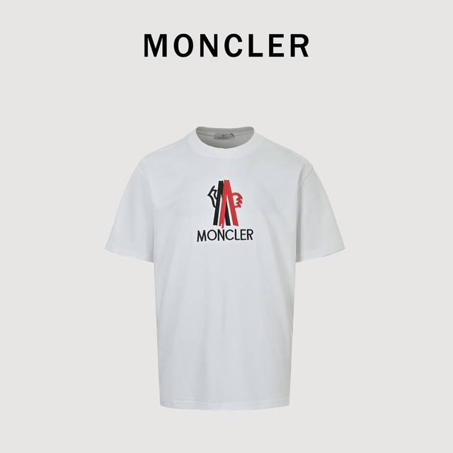 Moncler Logo 3D Embroidered Short-Sleeve T-Shirt Made of 32-count double-yarn pu
