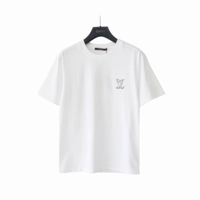 Real shot details + size chart Louis Vuitton Embroidered Logo Short-Sleeve T-Shi