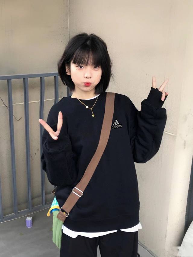 Original quality 500g fleece Adidas 500g fleece-lined crew neck sweatshirt, uni