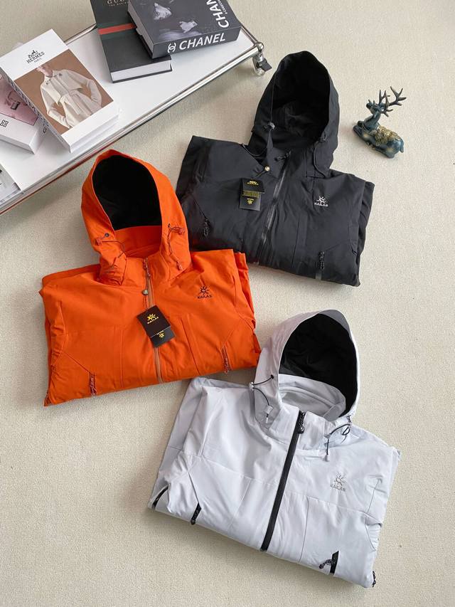 New Arrival Details Kailas Embroidered 3-in-1 Rain Jacket with Detachable Cashme