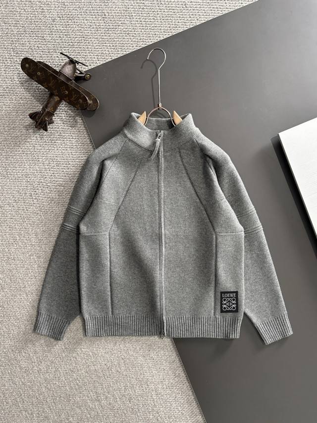 Next-day shipping. Loewe 2025 official website winter newest sweater, a best-se