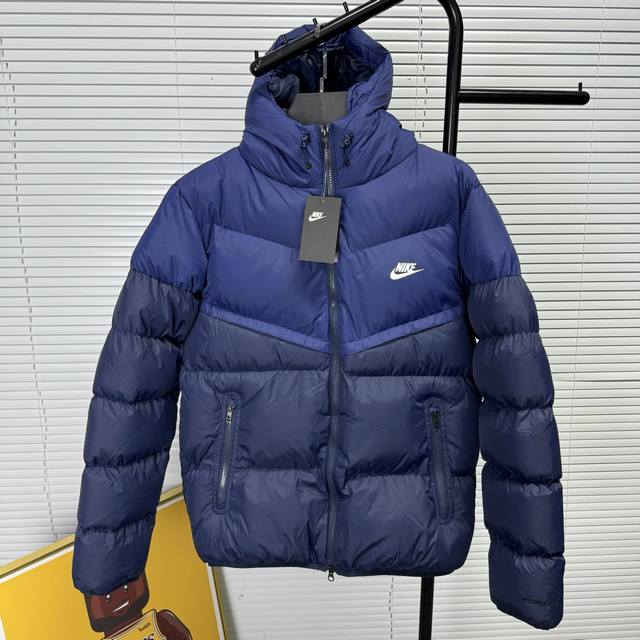 Exclusive Quality Distinction from Standard Goods Nike Storm-Fit Windrunner Down