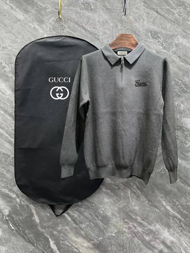 Gucci 2025 Newest Casual Polo Wool Sweater with Zipper Collar. The fabric is del