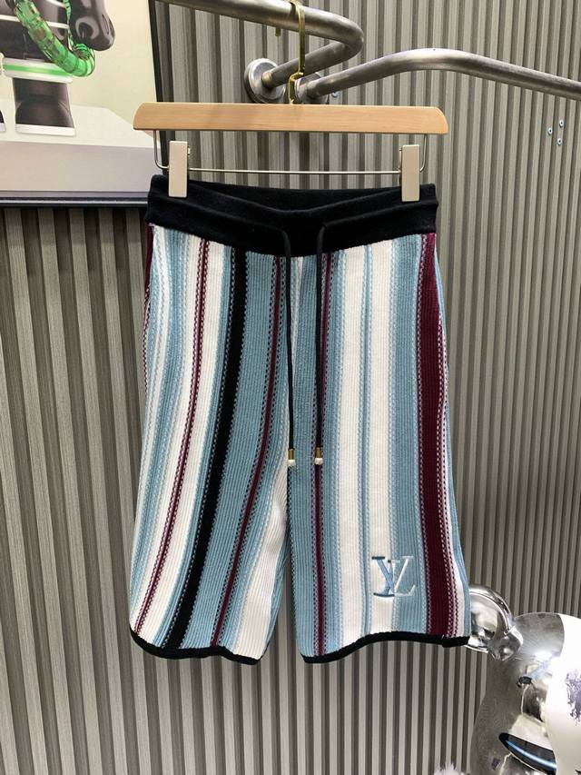 Louis Vuitton 1V25Ss Striped Jacquard Knitwear Original Pattern, Color Matching