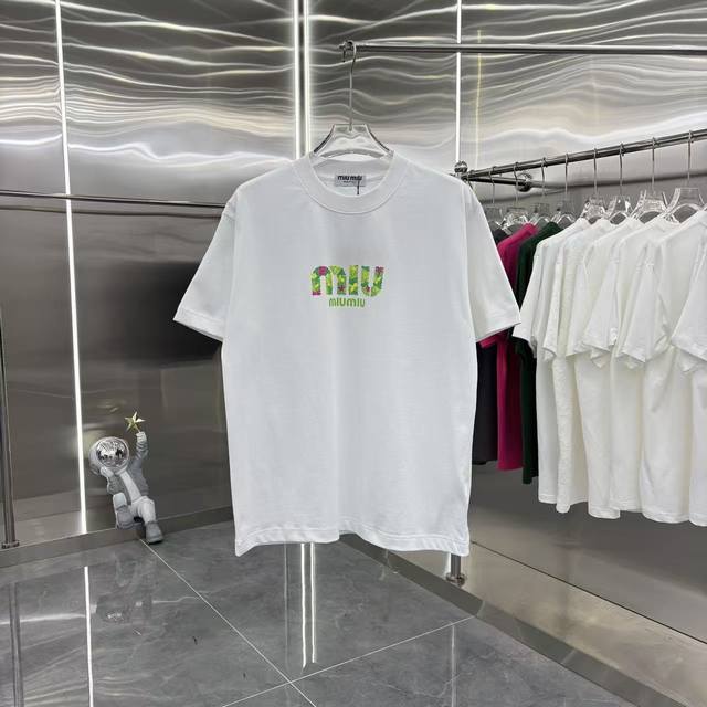 Miu Miu 2026 Spring/Summer New Personalized Engraved Lettering + Flocked Crew Ne