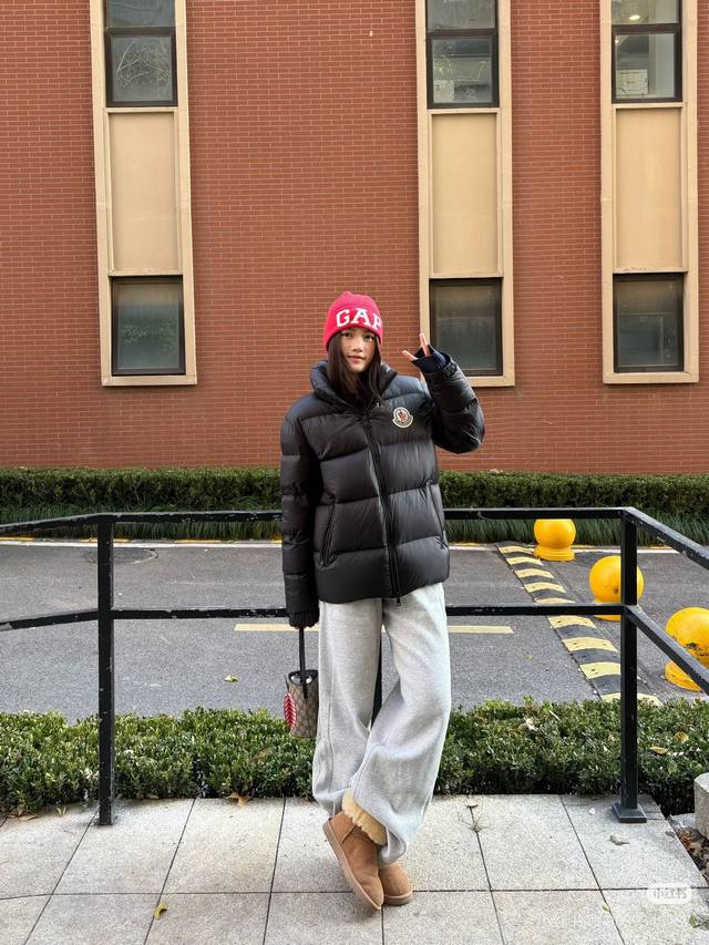 Moncler Citala Short Down Kacket with Logo Black Warrior Embroidery Patchwork Z