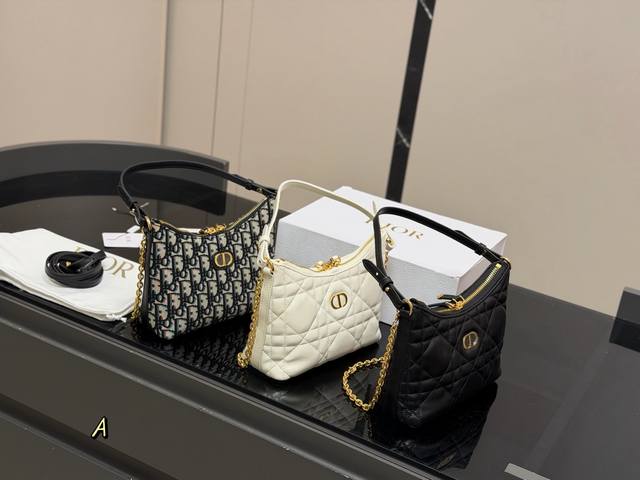 Monogram leather with folding box Size: 20.16Cm Dior Nomad new underarm bag A H