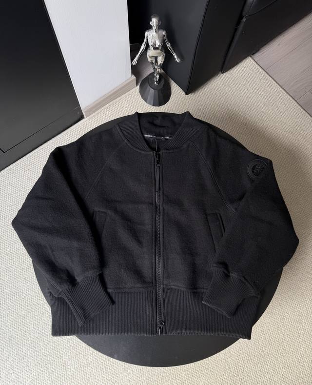 Canada Goose Fleece Baseball Jacket Fabric Selection: This fleece fabric is made