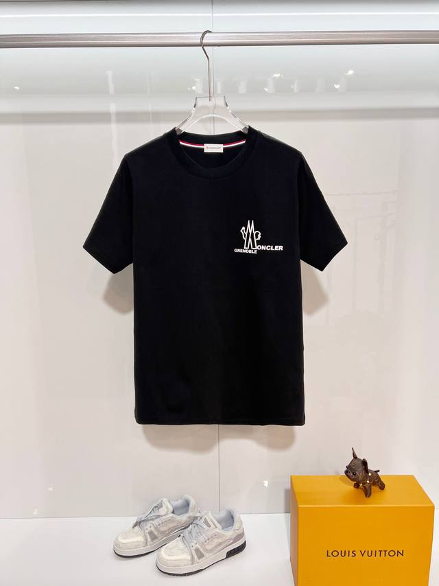 Moncler 300g 100% Cotton Crew Neck Short Sleeve T-Shirt. Features classic 3D emb