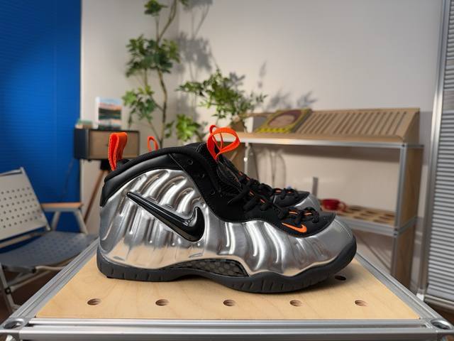 Nike Foamposite One ( ) Sizes: 40, 40.5, 41, 42, 42.5, 43, 44, 45, 46 ( )