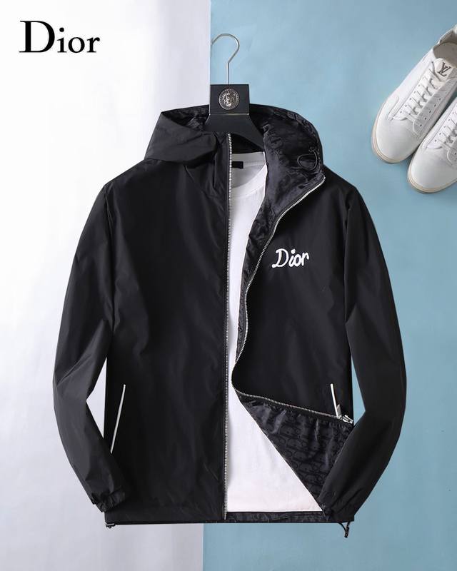 Spring Hot Item! Dior Reversible Jacket, 2026 Spring New Arrival. A runway piece