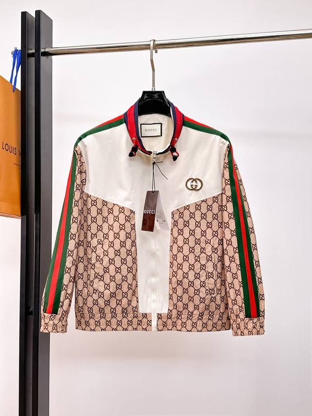 Gucci 2026 Spring New Arrival Jacket. A runway piece in perfect condition, comf