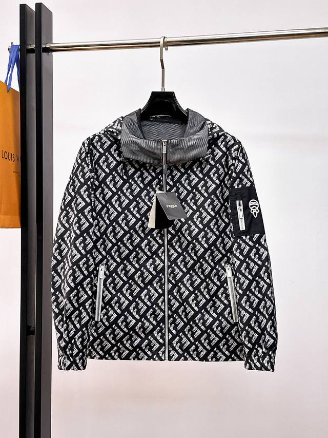 Fendi 2026 Spring New Arrival Jacket. A runway piece in perfect condition, comfo