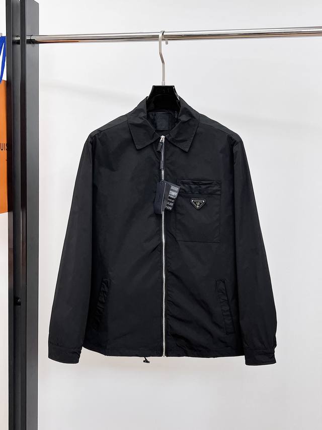 Prada 2026 Spring New Arrival Jacket. A runway piece in perfect condition, comf