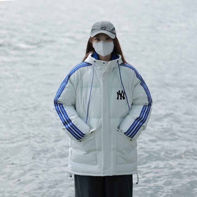 Mlb Ny Yankees Winter Overseas Limited Edition Webbing Patchwork Hooded Down Cot