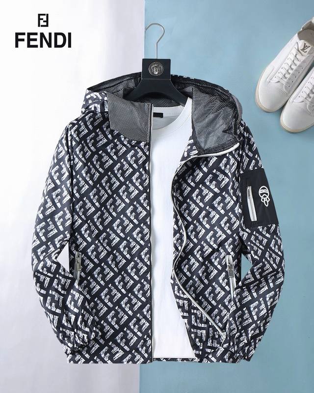 Fendi 2026 Spring New Arrival Jacket. A runway piece in perfect condition, comfo