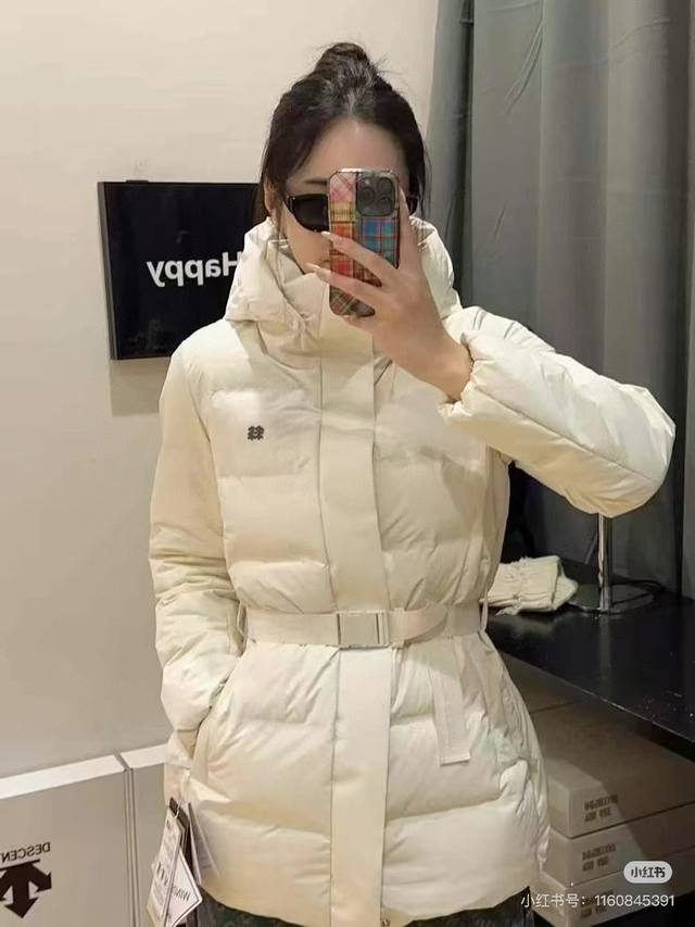 Model Image Kolon Slim Waist Tapered Hooded Mid-Length Down Jacket for Women Gor