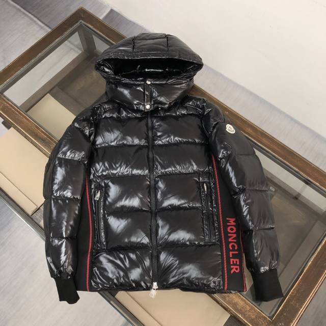 Mon*Ler New Moncler Gla down jacket, currently available in stores. The classic