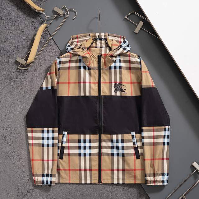 J7030# 2026 Burberry Windproof Jacket, Sizes M-Xxxl